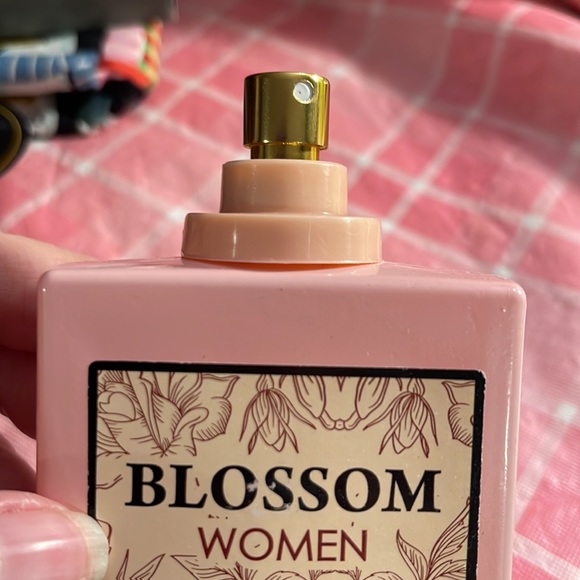 🎈SALE🎈🎀#22.MAKEUP BUNDLE🎀 - Picture 6 of 11